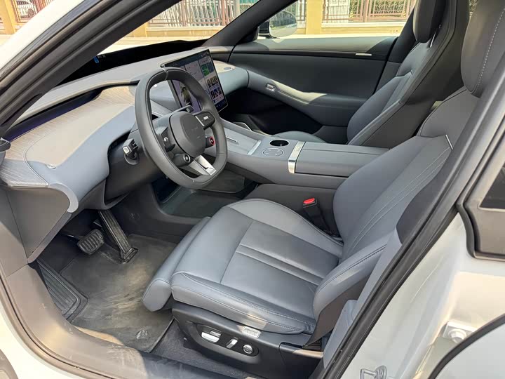 Фото 7 - Xiaomi YU7