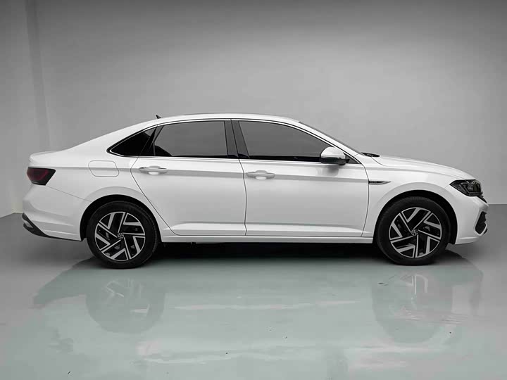 Фото 2 - Volkswagen Sagitar L