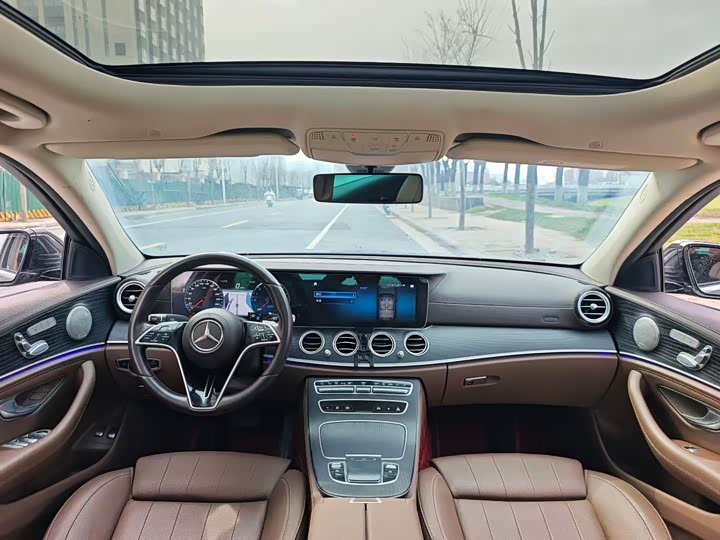 Photo 6 - Mercedes-Benz E-Class Hybrid