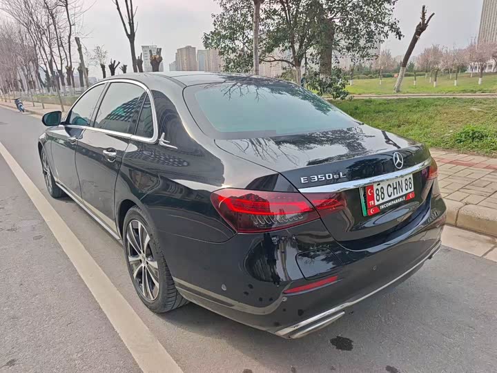 Photo 7 - Mercedes-Benz E-Class Hybrid