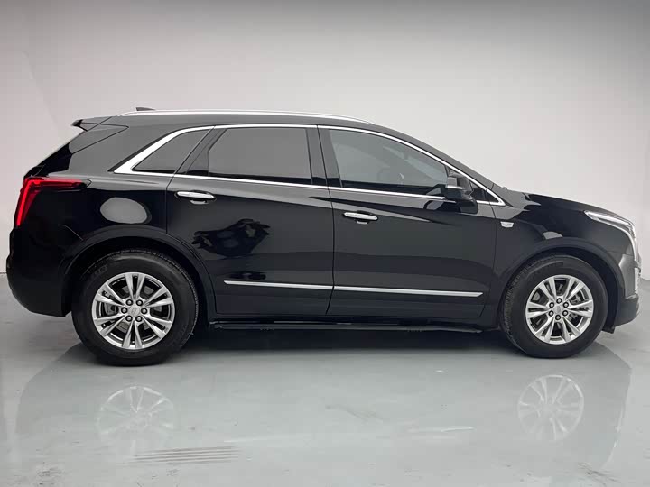 Фото 7 - Cadillac XT5