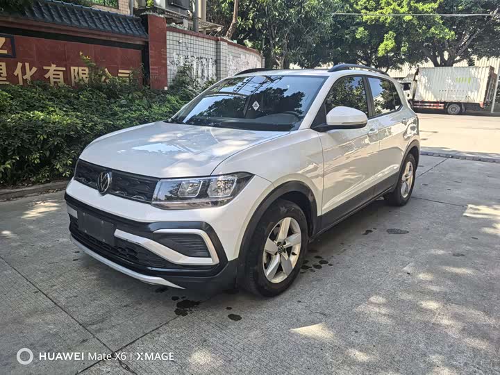 Фото 1 - Volkswagen T-Cross