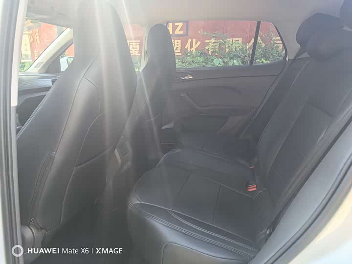 Фото 5 - Volkswagen T-Cross