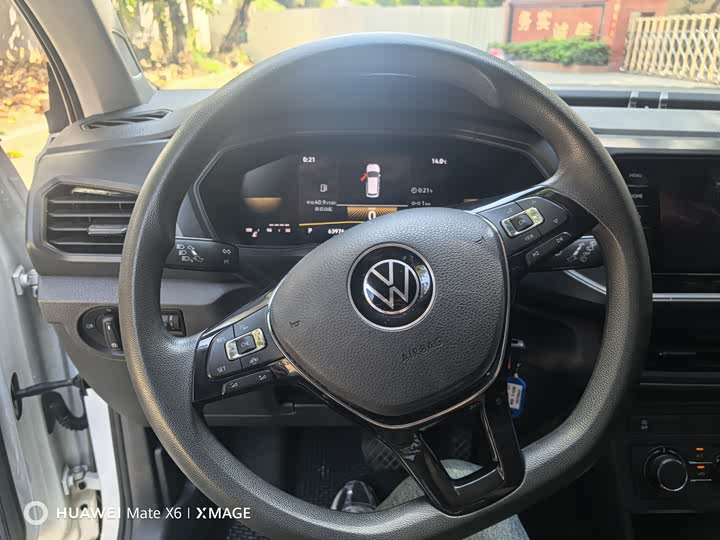 Фото 9 - Volkswagen T-Cross