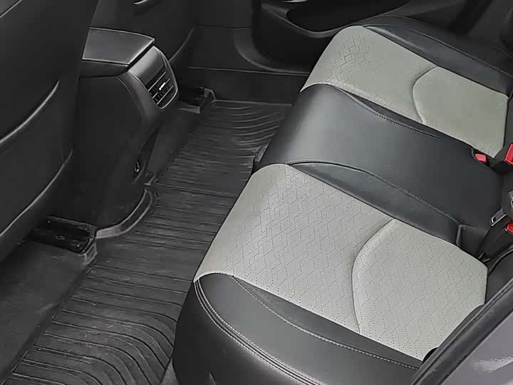 Фото 8 - Chevrolet Menlo