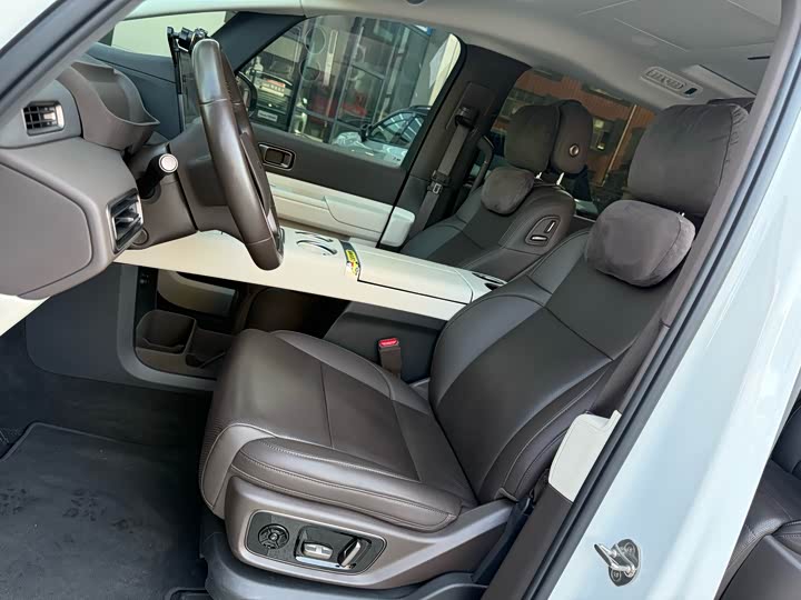 Photo 6 - LiXiang Mega