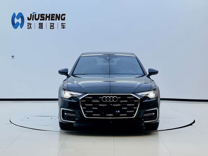 Фото 2 - Audi A6L