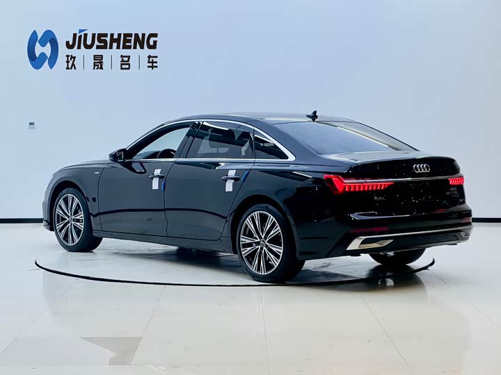 Фото 4 - Audi A6L