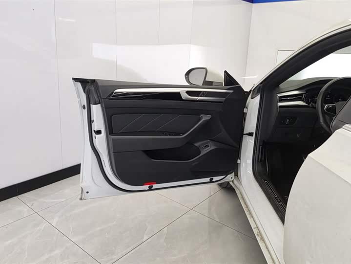 Фото 7 - Volkswagen CC