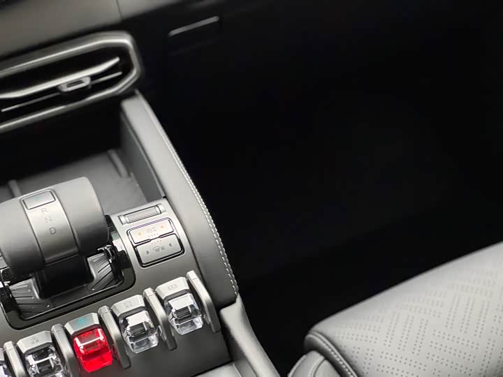 Фото 9 - BYD FangChengBao Titanium 3 (Tai 3)