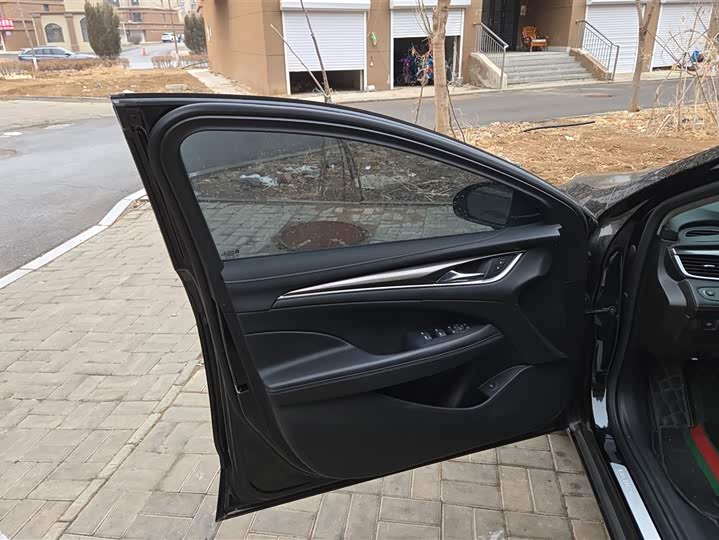 Фото 7 - Buick LaCrosse