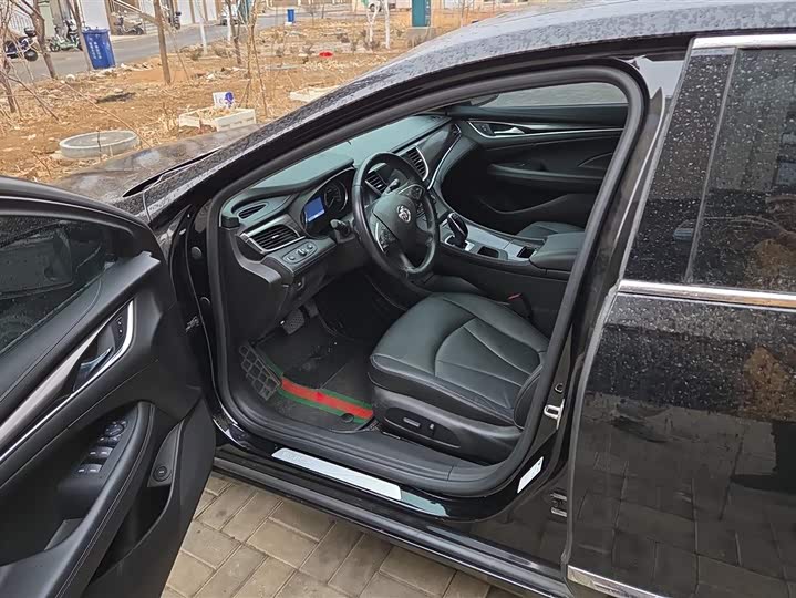 Фото 9 - Buick LaCrosse