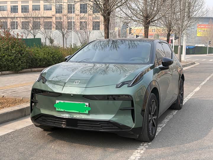 Фото 1 - Zeekr X