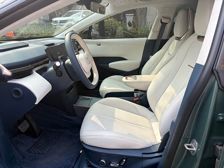 Фото 4 - Zeekr X