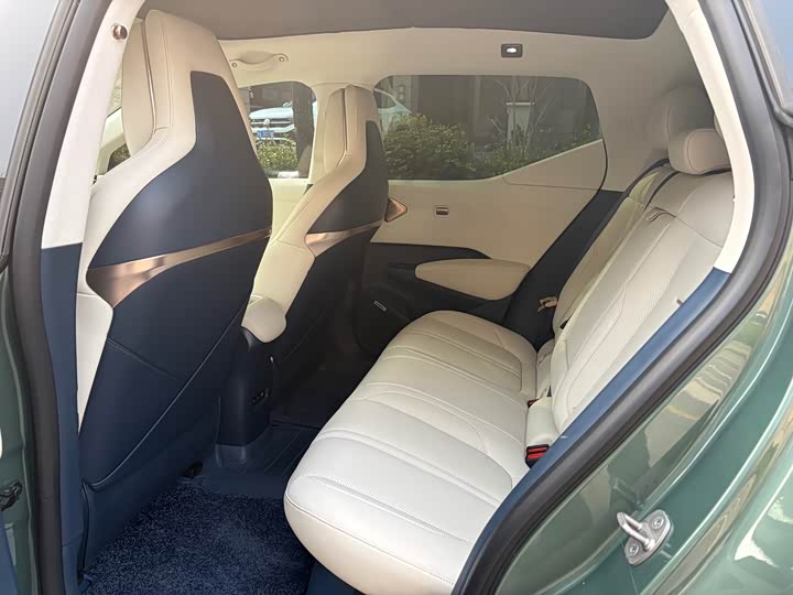 Фото 5 - Zeekr X