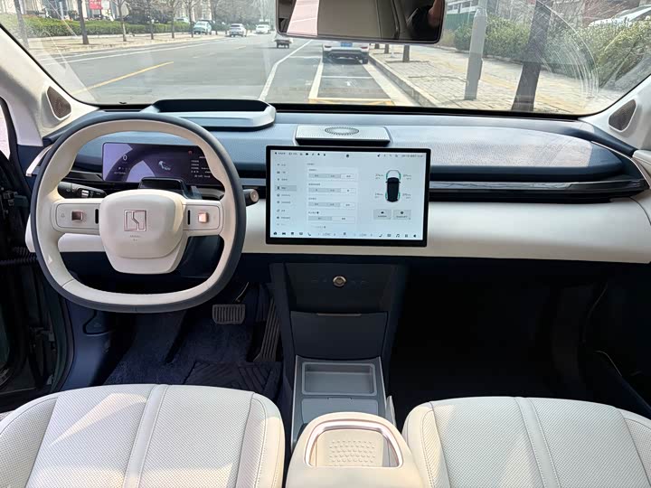 Фото 6 - Zeekr X