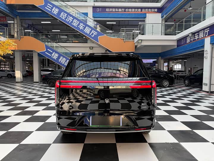 Фото 6 - Exeed VX C-DM Hybrid