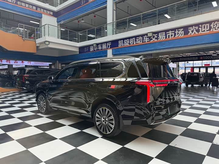 Фото 8 - Exeed VX C-DM Hybrid