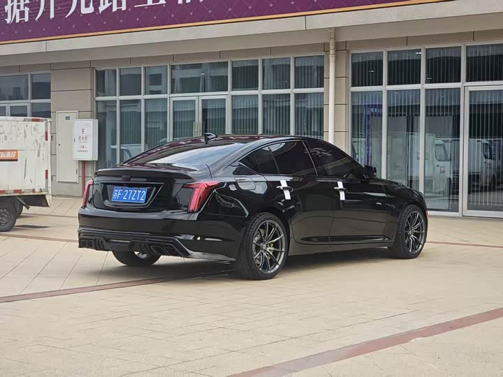 Photo 8 - Cadillac CT5