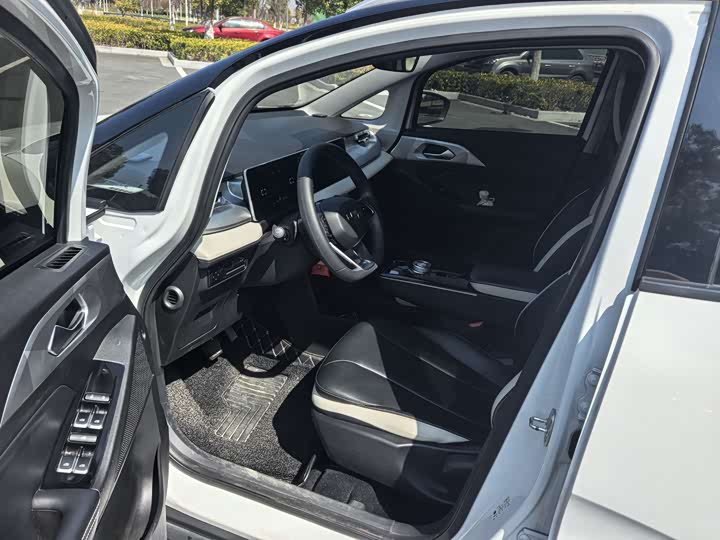 Фото 8 - Geely Geometry E Firefly