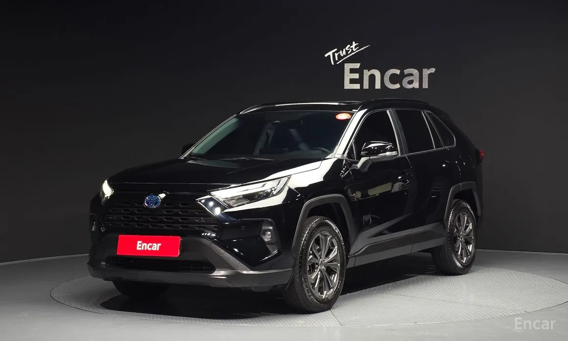 Фото 1 - Toyota RAV4