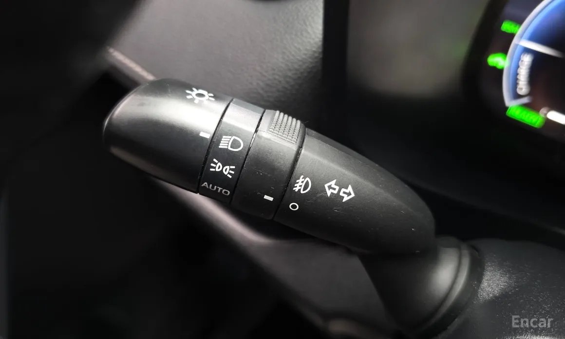 Фото 18 - Toyota RAV4