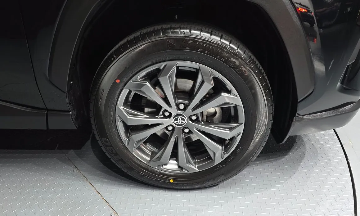 Фото 5 - Toyota RAV4