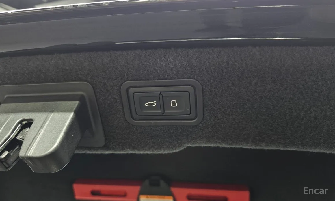 Фото 20 - Audi A8