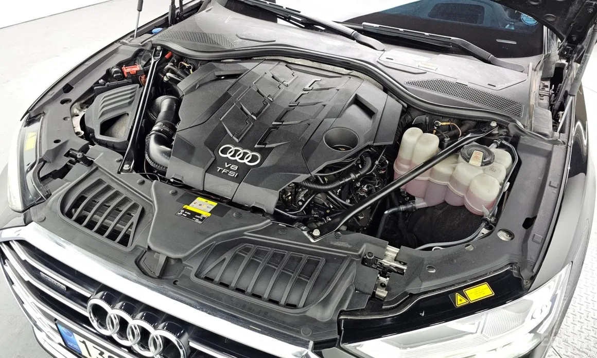 Фото 6 - Audi A8