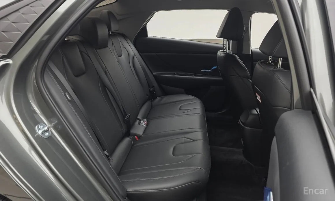 Фото 12 - Hyundai Avante