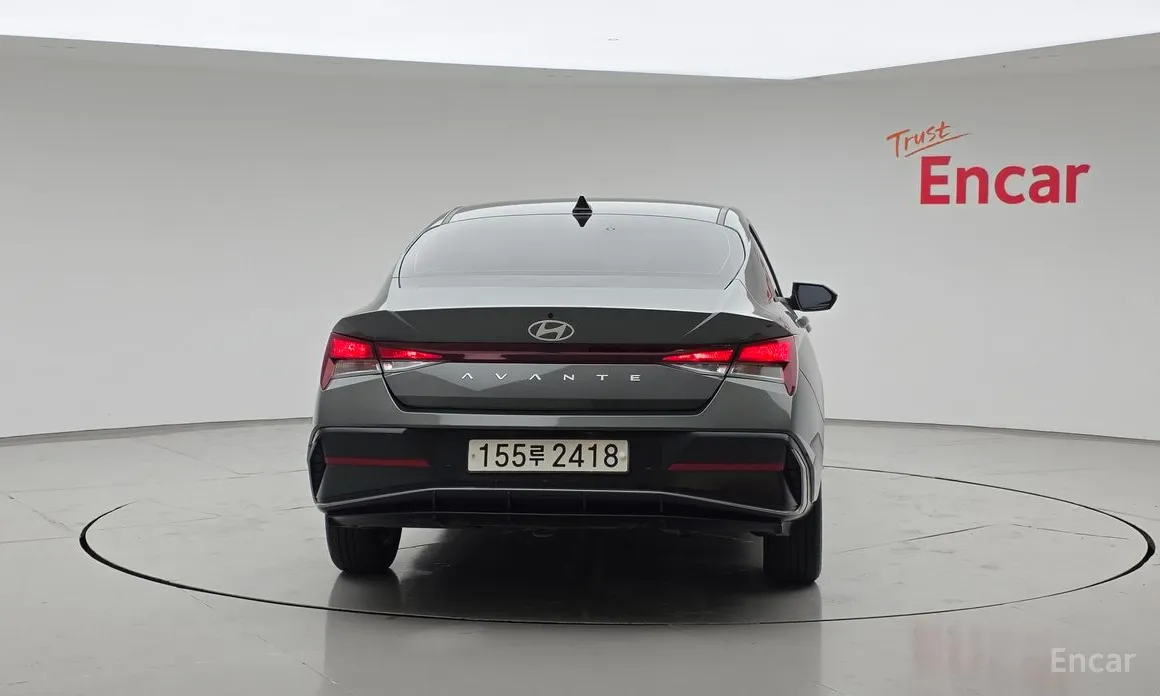 Фото 4 - Hyundai Avante