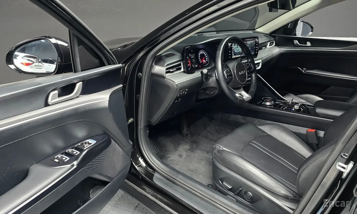 Фото 11 - Kia K5