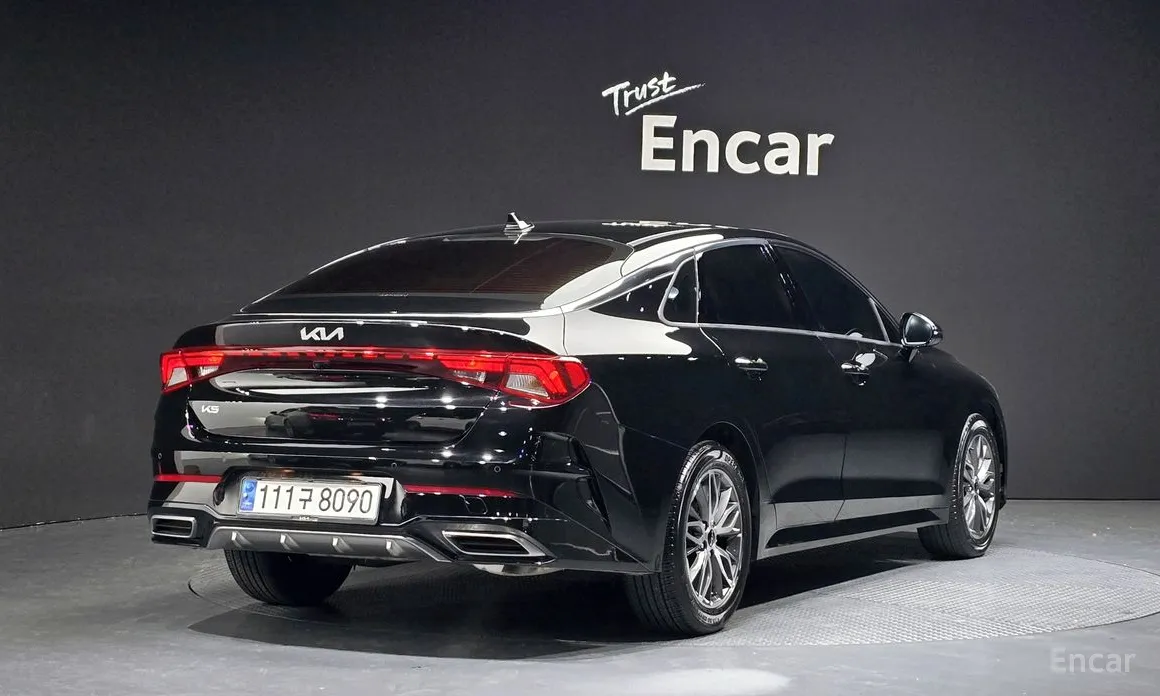 Фото 2 - Kia K5