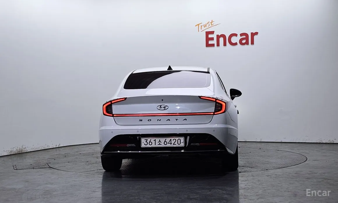 Фото 4 - Hyundai Sonata