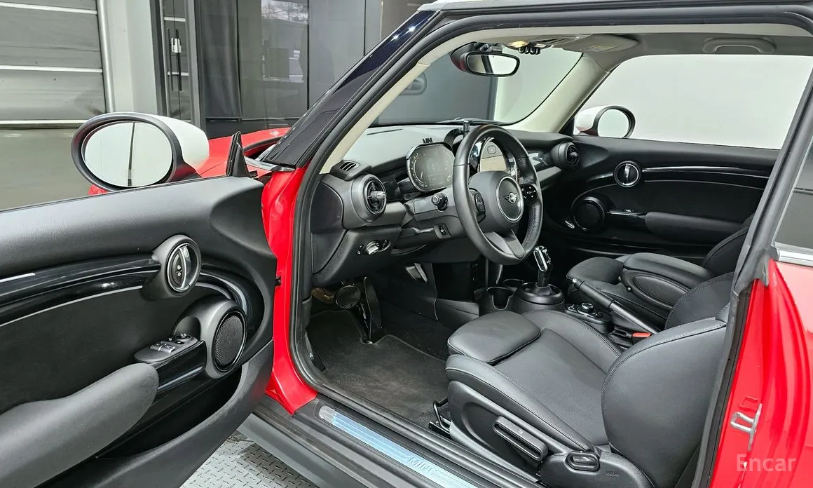 Фото 11 - Mini Cooper