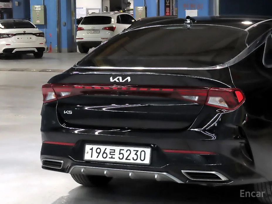 Photo 17 - Kia K5