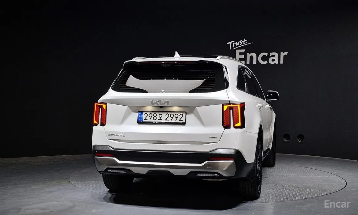 Фото 4 - Kia Sorento