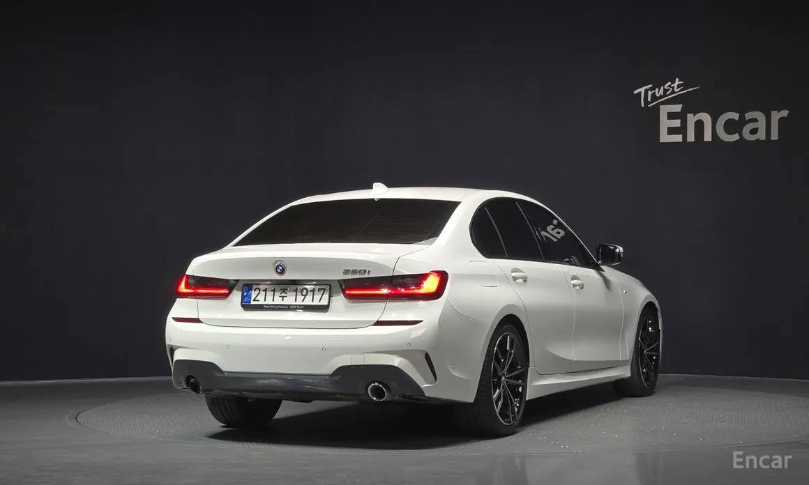 BMW 3 Series 2019 320i M Sport