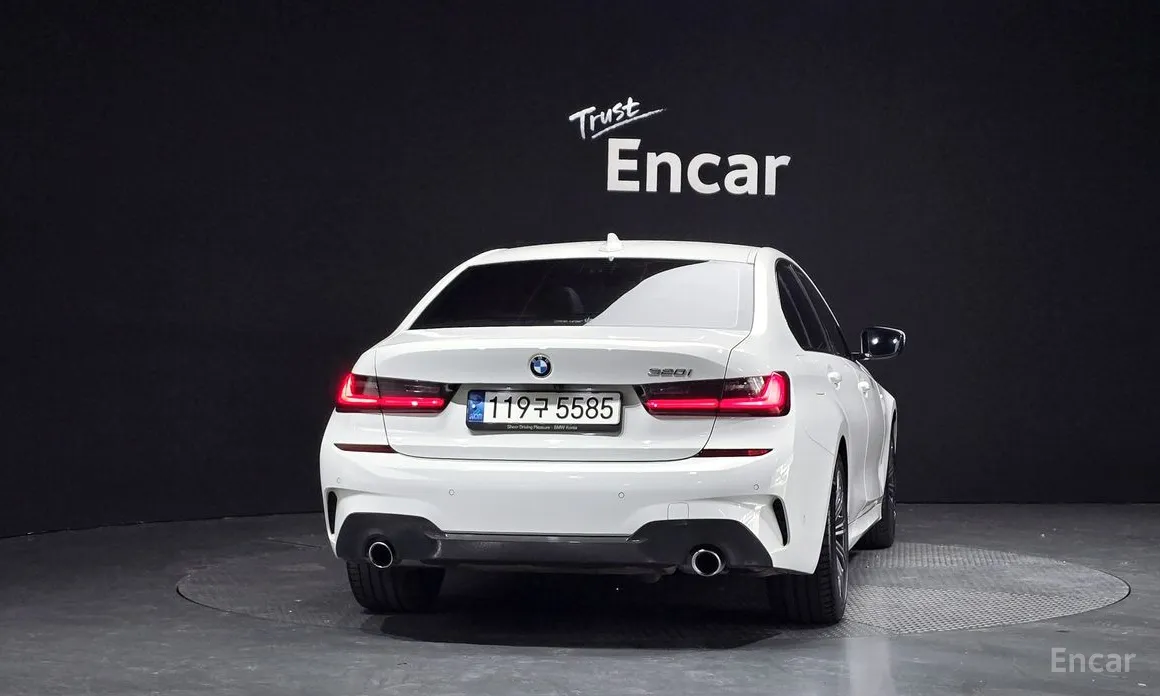 BMW 3 Series 2019 320i M Sport
