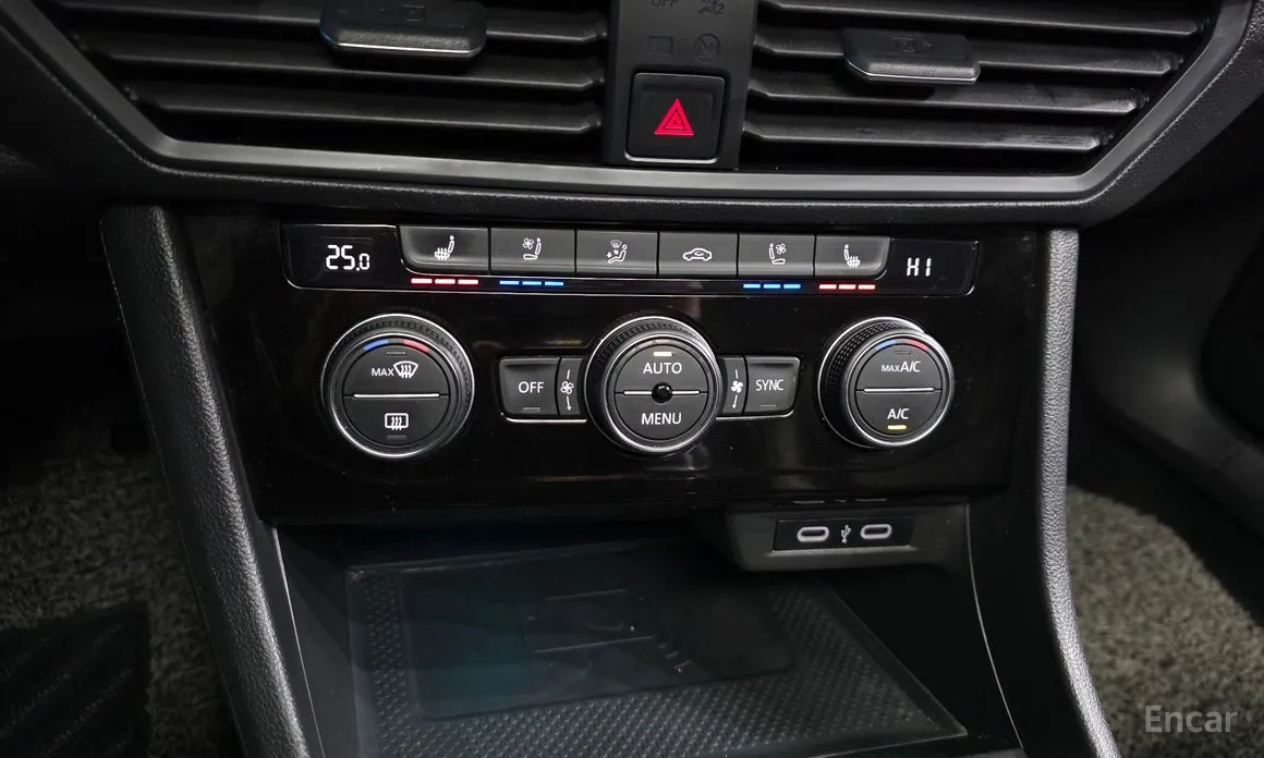 Фото 17 - Volkswagen Jetta