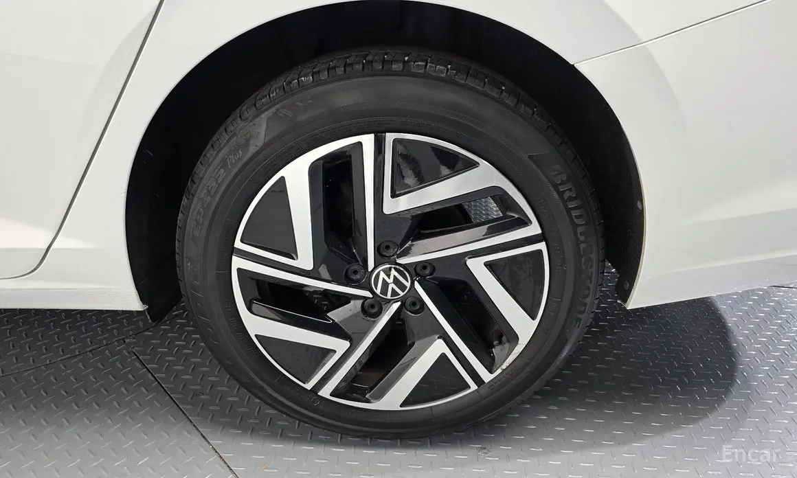 Фото 5 - Volkswagen Jetta