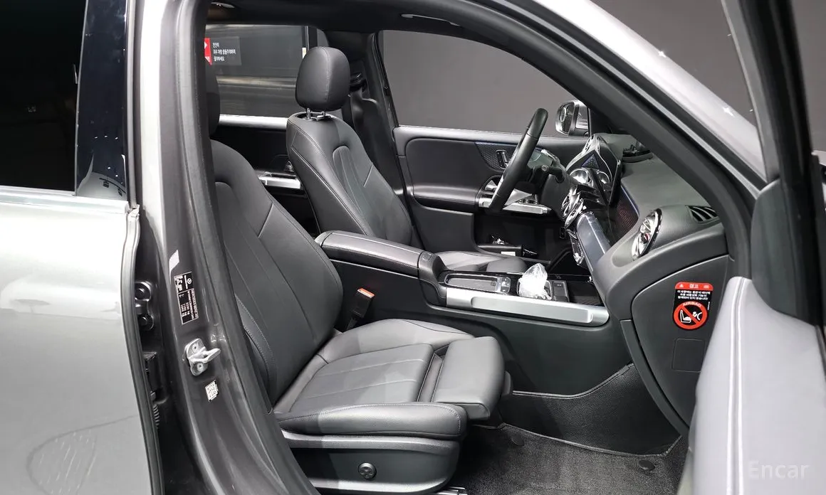 Mercedes-Benz GLB-Class 2020 GLB200 d