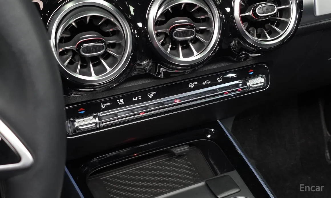 Mercedes-Benz GLB-Class 2020 GLB200 d