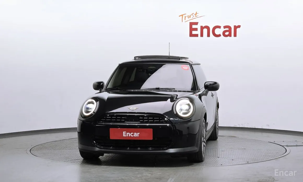 Фото 3 - Mini Cooper