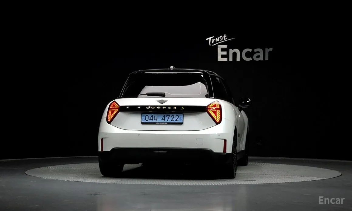 Фото 4 - Mini Cooper