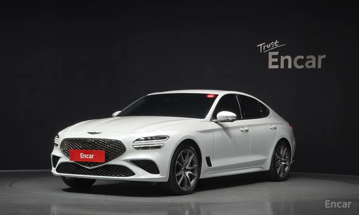 Фото 1 - Genesis G70