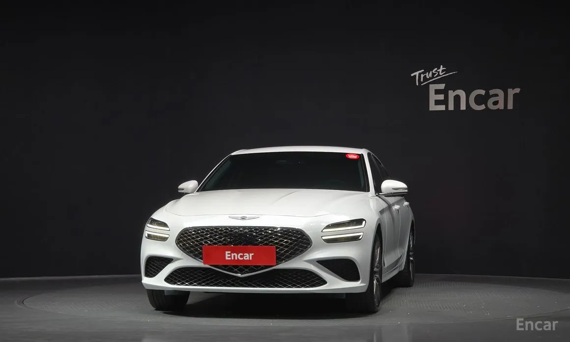 Фото 3 - Genesis G70