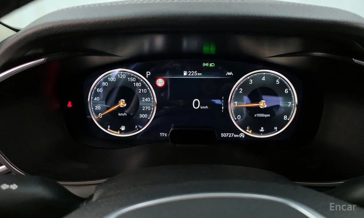 Фото 8 - Genesis G70