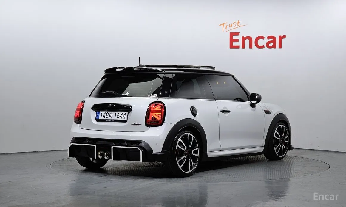 Фото 2 - Mini Cooper