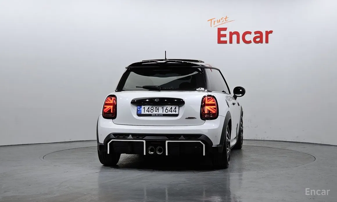 Фото 4 - Mini Cooper